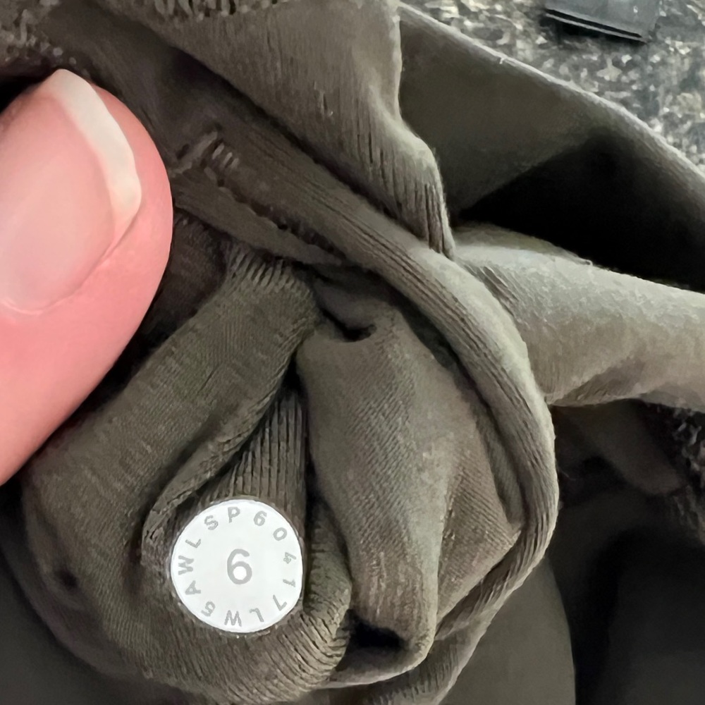 Lululemon Tech Mesh High Rise Pant 💚 - Picture 4 of 5